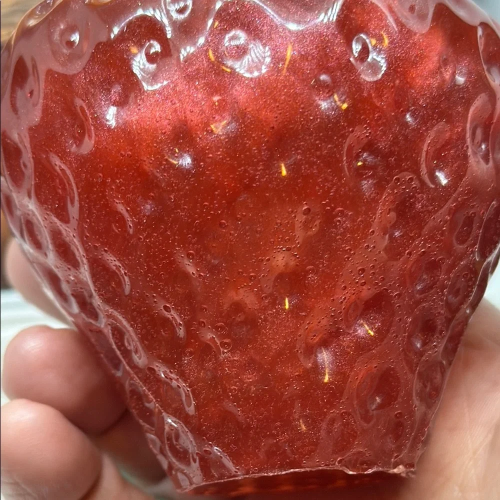 Elegant Red Resin Strawberry Jar - Picture 8 of 12